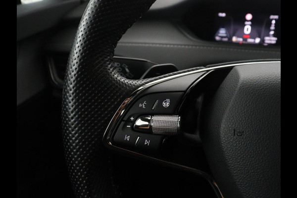 Škoda Enyaq iV 60 Sportline | SOH 92,3% | Leder/alcantara | Adaptive cruise | Stuur/stoel verwarming | Climate control | 3 zone klimaat | Sfeerverlichting | Carplay | Camera | Park assist