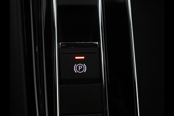 Škoda Enyaq iV 60 Sportline | SOH 92,3% | Leder/alcantara | Adaptive cruise | Stuur/stoel verwarming | Climate control | 3 zone klimaat | Sfeerverlichting | Carplay | Camera | Park assist