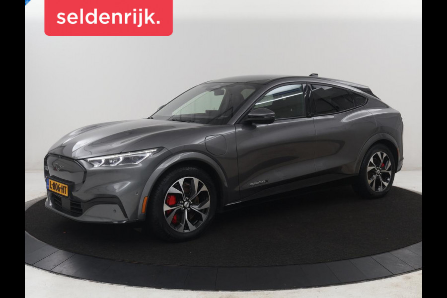 Ford Mustang Mach-E Extended First Edition AWD 98 kWh | SOH 92,4% | Leder | Panoramadak | Memory | Dode hoek | Adaptive cruise | Stuur/stoelverwarming | 360 camera | Park assist | Elektrische achterklep
