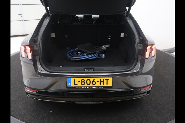 Ford Mustang Mach-E Extended First Edition AWD 98 kWh | SOH 92,4% | Leder | Panoramadak | Memory | Dode hoek | Adaptive cruise | Stuur/stoelverwarming | 360 camera | Park assist | Elektrische achterklep