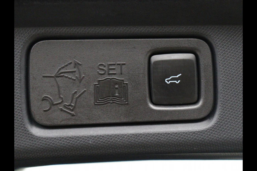 Ford Mustang Mach-E Extended First Edition AWD 98 kWh | SOH 92,4% | Leder | Panoramadak | Memory | Dode hoek | Adaptive cruise | Stuur/stoelverwarming | 360 camera | Park assist | Elektrische achterklep