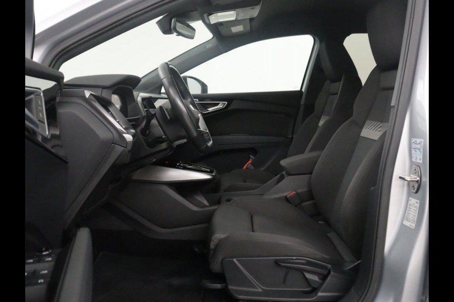 Audi Q4 e-tron 40 Advanced edition 77 kWh | SOH 90,8% | Adaptive cruise | Stoelverwarming | Camera | Park assist | Climate control | Virtueel dashboard | Navigatie | Carplay | Elektrische achterklep