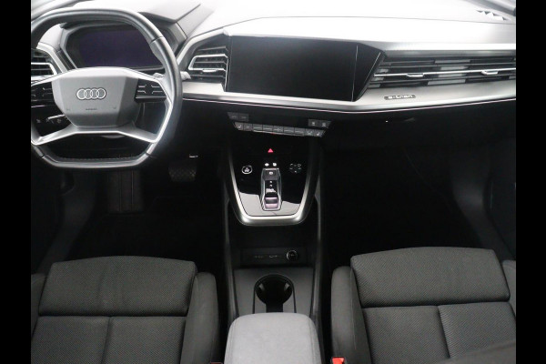 Audi Q4 e-tron 40 Advanced edition 77 kWh | SOH 90,8% | Adaptive cruise | Stoelverwarming | Camera | Park assist | Climate control | Virtueel dashboard | Navigatie | Carplay | Elektrische achterklep