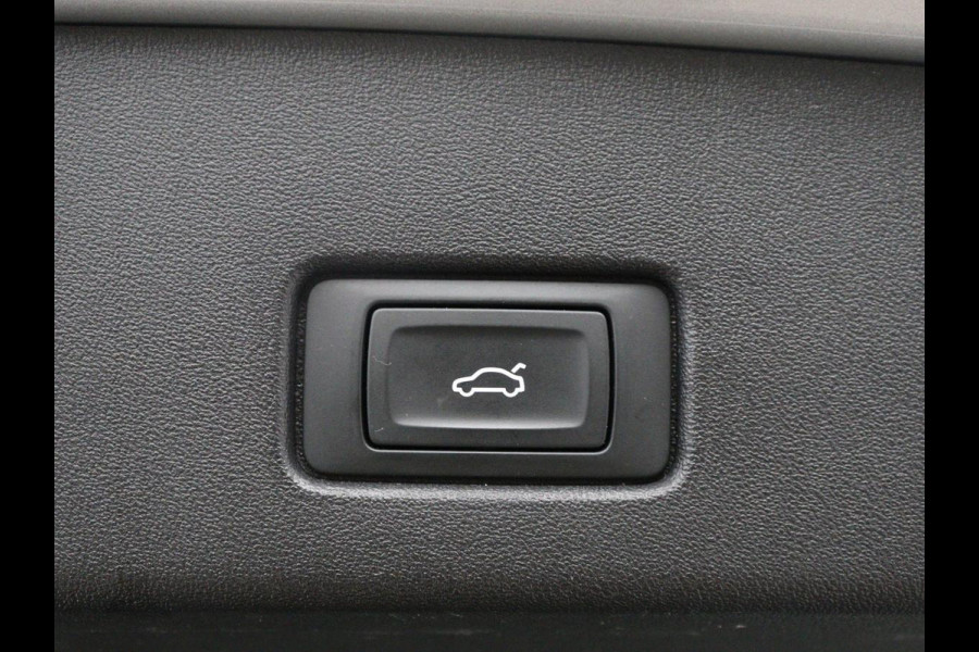 Audi Q4 e-tron 40 Advanced edition 77 kWh | SOH 90,8% | Adaptive cruise | Stoelverwarming | Camera | Park assist | Climate control | Virtueel dashboard | Navigatie | Carplay | Elektrische achterklep