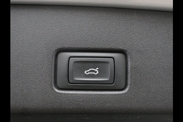 Audi Q4 e-tron 40 Advanced edition 77 kWh | SOH 90,8% | Adaptive cruise | Stoelverwarming | Camera | Park assist | Climate control | Virtueel dashboard | Navigatie | Carplay | Elektrische achterklep