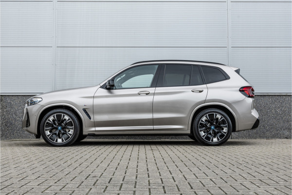 BMW iX3 High Executive M-Sport SOH 98% / Harman Kardon / Panorama / Trekhaak /