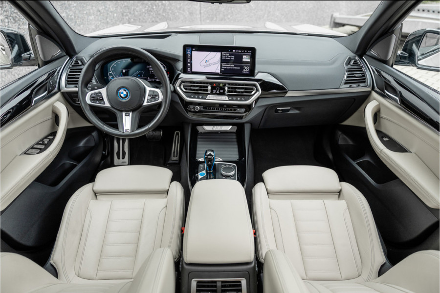 BMW iX3 High Executive M-Sport SOH 98% / Harman Kardon / Panorama / Trekhaak /