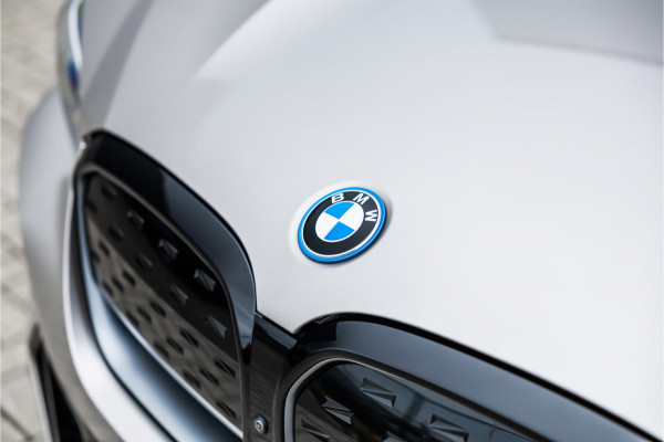 BMW iX3 High Executive M-Sport SOH 98% / Harman Kardon / Panorama / Trekhaak /