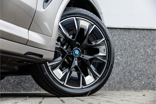 BMW iX3 High Executive M-Sport SOH 98% / Harman Kardon / Panorama / Trekhaak /