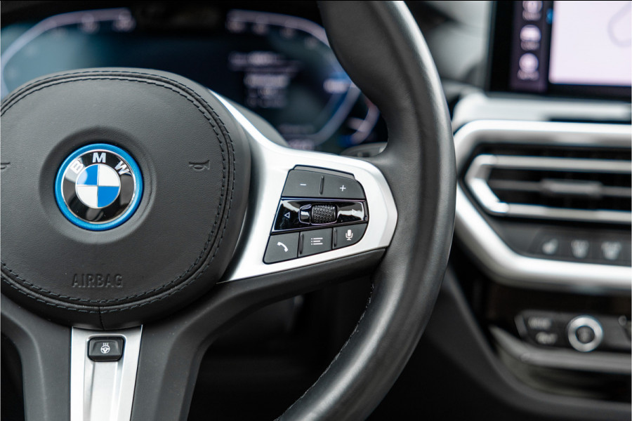 BMW iX3 High Executive M-Sport SOH 98% / Harman Kardon / Panorama / Trekhaak /
