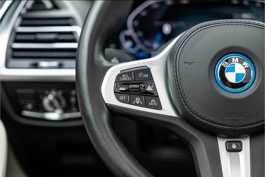 BMW iX3 High Executive M-Sport SOH 98% / Harman Kardon / Panorama / Trekhaak /