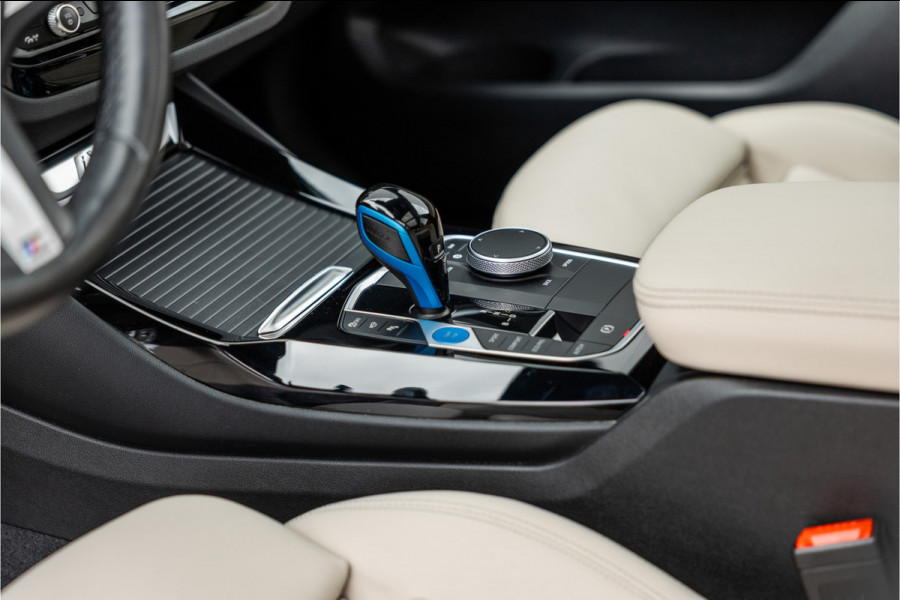 BMW iX3 High Executive M-Sport SOH 98% / Harman Kardon / Panorama / Trekhaak /
