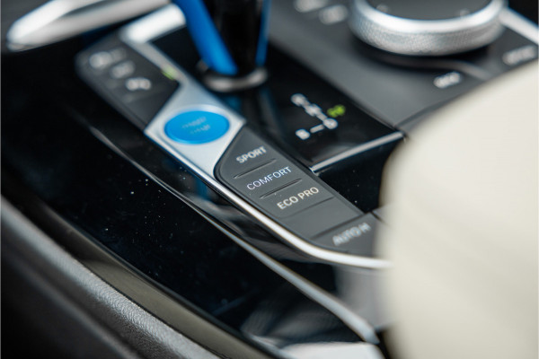 BMW iX3 High Executive M-Sport SOH 98% / Harman Kardon / Panorama / Trekhaak /