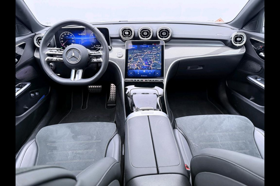 Mercedes-Benz C-Klasse 300 e Business Solution AMG AMG Line | Night Pakket | Panorama Schuif-Kanteldak | Parkeerpakket met 360°-camera | Alarm | Sfeerverlichting. Inclusief 24 maanden MB Certified garantie voor Europa.