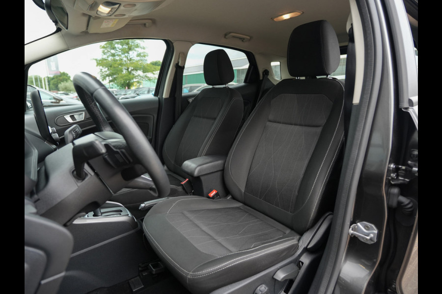 Ford EcoSport 1.0 EcoBoost 125PK Automaat Titanium | Carplay | Winter Pack | PDC