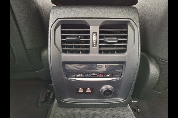 BMW 3-serie 320i Executive Edition Carplay Sport Leder