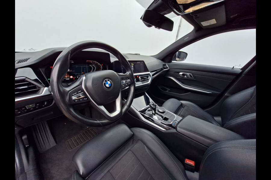 BMW 3-serie 320i Executive Edition Carplay Sport Leder