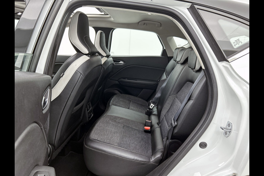 Renault Captur TCe 130PK Edition One | PANORAMADAK | NAVI GROOT | WINTER PACK | ALL SEASON BANDEN