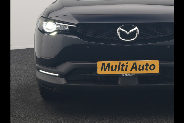 Mazda MX-30 e-SkyActiv R-EV 170 Makoto PHEV 170pk | Trekhaak Afn. | Panodak | Adaptive Cruise | Head Up | 360 Camera | Bose Audio | Lederen Sportstoelen Memory & Verwarmd | Keyless | Blis | Stuur Verwarmd | Navigatie | DAB | Plug In Hybrid |