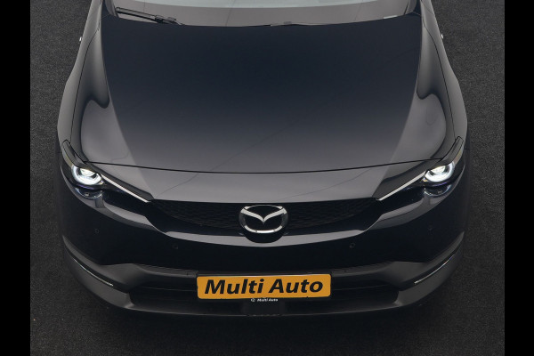 Mazda MX-30 e-SkyActiv R-EV 170 Makoto PHEV 170pk | Trekhaak Afn. | Panodak | Adaptive Cruise | Head Up | 360 Camera | Bose Audio | Lederen Sportstoelen Memory & Verwarmd | Keyless | Blis | Stuur Verwarmd | Navigatie | DAB | Plug In Hybrid |