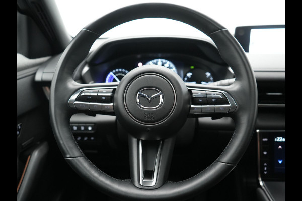 Mazda MX-30 e-SkyActiv R-EV 170 Makoto PHEV 170pk | Trekhaak Afn. | Panodak | Adaptive Cruise | Head Up | 360 Camera | Bose Audio | Lederen Sportstoelen Memory & Verwarmd | Keyless | Blis | Stuur Verwarmd | Navigatie | DAB | Plug In Hybrid |