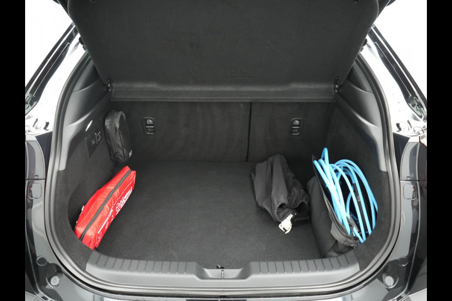 Mazda MX-30 e-SkyActiv R-EV 170 Makoto PHEV 170pk | Trekhaak Afn. | Panodak | Adaptive Cruise | Head Up | 360 Camera | Bose Audio | Lederen Sportstoelen Memory & Verwarmd | Keyless | Blis | Stuur Verwarmd | Navigatie | DAB | Plug In Hybrid |