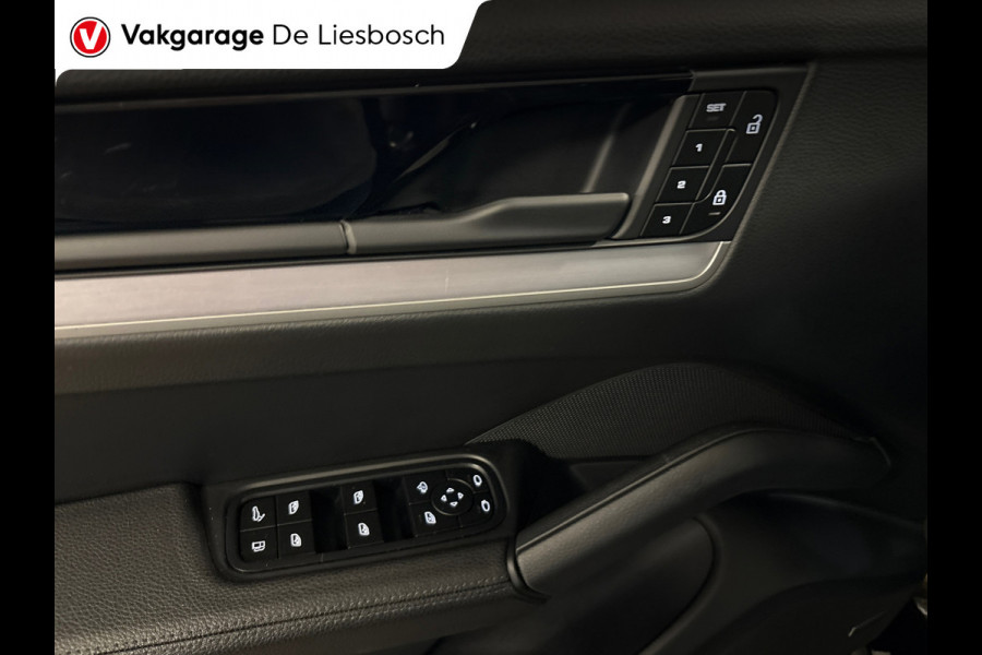Porsche Cayenne Coupé 3.0 E-Hybrid/sport chrono/sport design/pano/leer/4 jaar garantie/passenger display