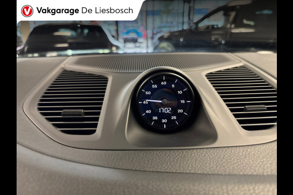 Porsche Cayenne Coupé 3.0 E-Hybrid/sport chrono/sport design/pano/leer/4 jaar garantie/passenger display