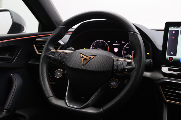 CUPRA Leon Sportstourer 1.4 e-Hybrid 245 PK VZ Copper Edition PHEV, Panoramadak, Kuipstoelen, Adap. Cruise Control, Matrix-LED