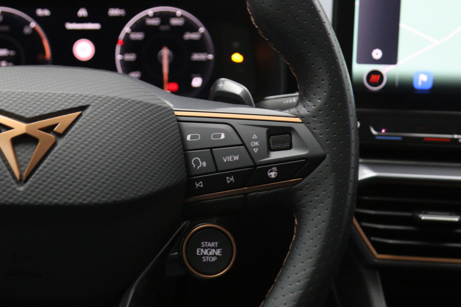 CUPRA Leon Sportstourer 1.4 e-Hybrid 245 PK VZ Copper Edition PHEV, Panoramadak, Kuipstoelen, Adap. Cruise Control, Matrix-LED