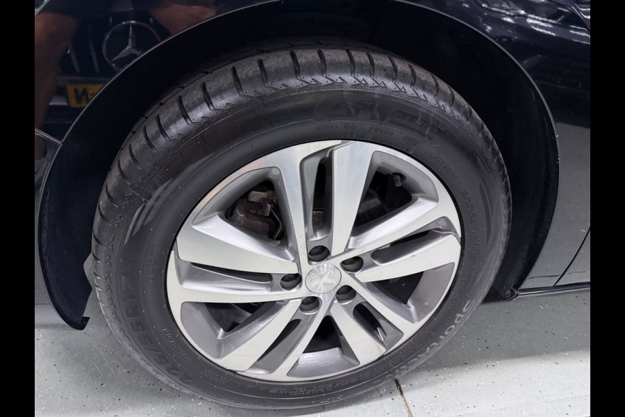 Peugeot e-Traveller Business VIP 8 PERSOONS PANO/MASSAGE-STOEL+M/LEDER/H-UPNAVI/CAM///