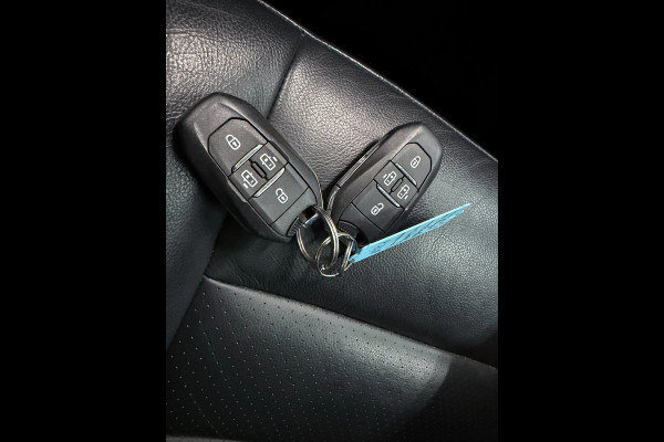 Peugeot e-Traveller Business VIP 8 PERSOONS PANO/MASSAGE-STOEL+M/LEDER/H-UPNAVI/CAM///