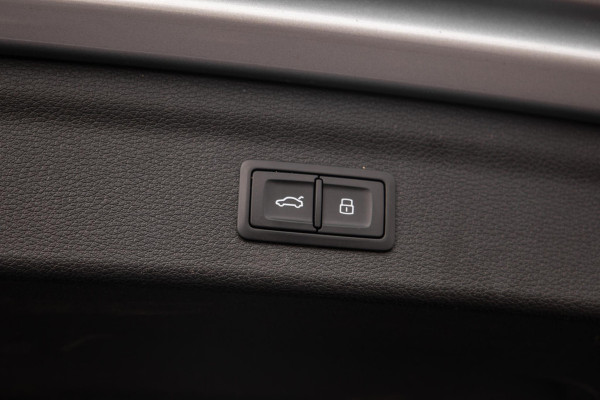 Audi Q3 45 TFSI e edition VIRTUAL COCKPIT / CRUISE CONTROLE / AIRCO / BRUIN LEER / PHEV