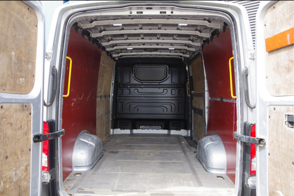 MAN TGE 3.140 35 2.0 L3H2(L2H1) EURO6! AUT. CRUISE, TREKHAAK, 18'', ERGO ACTIVE GEVEERDE STOEL, STOELVERWARMING, AIRCO, PARKEERSENSOREN