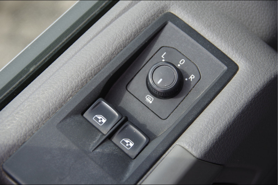 MAN TGE 3.140 35 2.0 L3H2(L2H1) EURO6! AUT. CRUISE, TREKHAAK, 18'', ERGO ACTIVE GEVEERDE STOEL, STOELVERWARMING, AIRCO, PARKEERSENSOREN