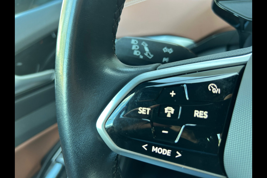 Volkswagen ID.4 Business 77 kWh IQ Matrix Trekhaak 92% SOH Rijklaarprijs!