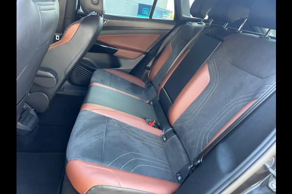 Volkswagen ID.4 Business 77 kWh IQ Matrix Trekhaak 92% SOH Rijklaarprijs!