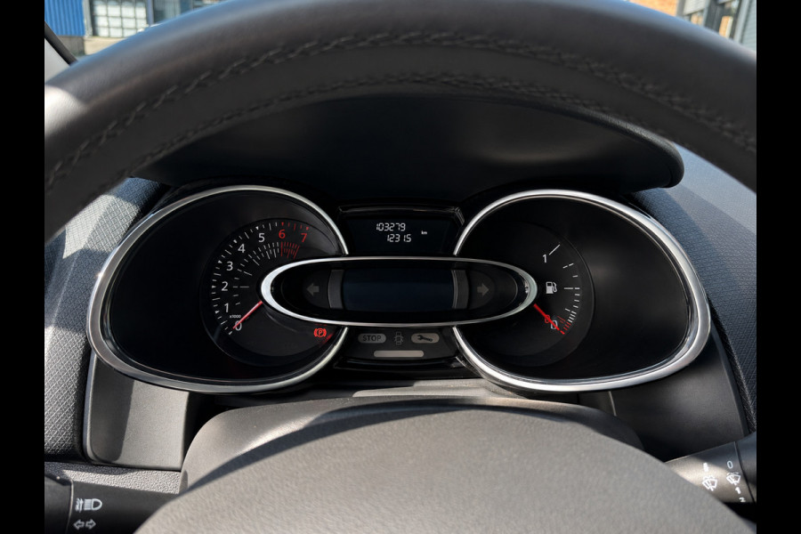 Renault Clio Estate 0.9 TCe Limited - Apple CarPlay / Navigatie I Airco I LED I Comfort pakket I 103.000 KM - Dealer onderhouden