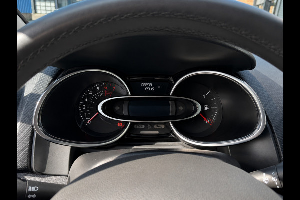 Renault Clio Estate 0.9 TCe Limited - Apple CarPlay / Navigatie I Airco I LED I Comfort pakket I 103.000 KM - Dealer onderhouden