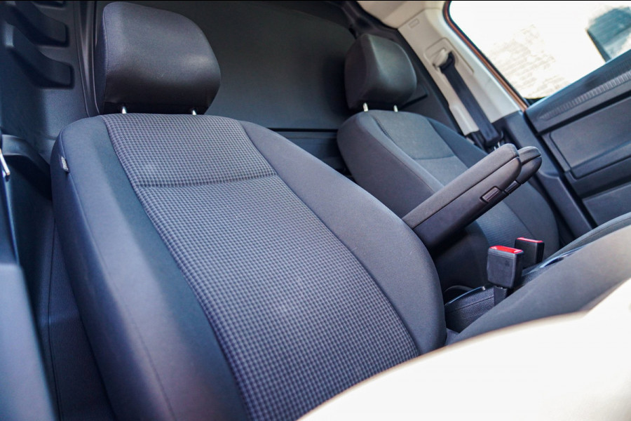 Volkswagen Caddy Cargo 2.0 TDI Exclusive | Stoelverwarming | Camera | Apple Carplay | AC | Comfort Stoelen