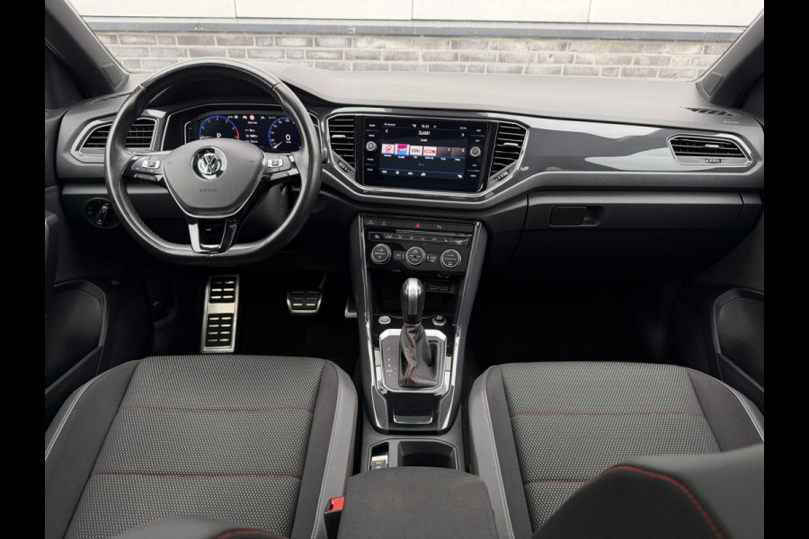 Volkswagen T-Roc 1.5 TSI Sport | Pano | Trekhaak | LED | Carplay | Camera | Virtual Cockpit | Blind-Spot | PDC