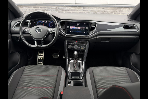 Volkswagen T-Roc 1.5 TSI Sport | Pano | Trekhaak | LED | Carplay | Camera | Virtual Cockpit | Blind-Spot | PDC