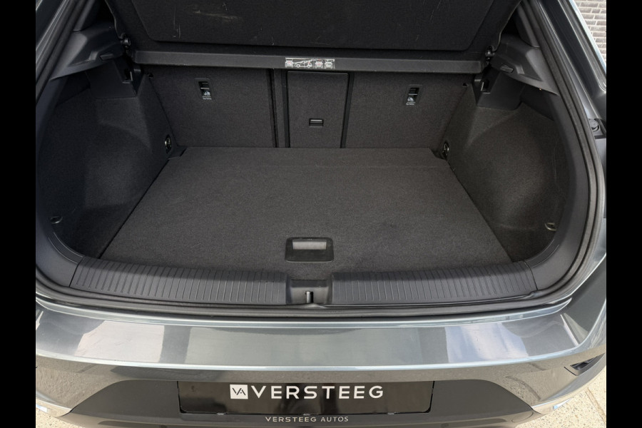 Volkswagen T-Roc 1.5 TSI Sport | Pano | Trekhaak | LED | Carplay | Camera | Virtual Cockpit | Blind-Spot | PDC