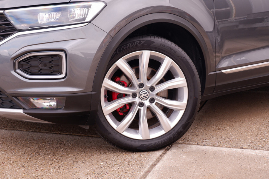 Volkswagen T-Roc 1.5 TSI Sport | Pano | Trekhaak | LED | Carplay | Camera | Virtual Cockpit | Blind-Spot | PDC