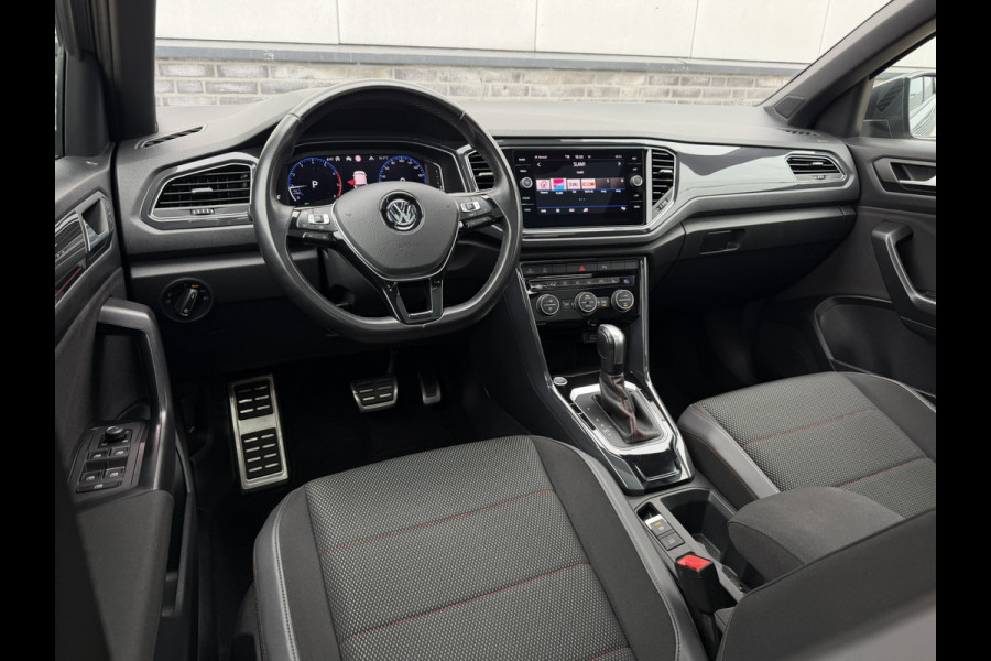 Volkswagen T-Roc 1.5 TSI Sport | Pano | Trekhaak | LED | Carplay | Camera | Virtual Cockpit | Blind-Spot | PDC
