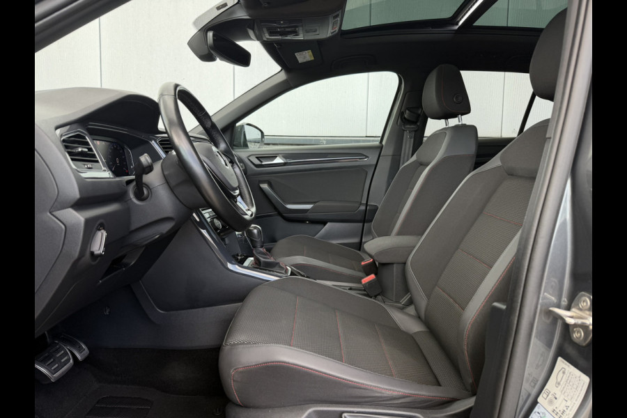 Volkswagen T-Roc 1.5 TSI Sport | Pano | Trekhaak | LED | Carplay | Camera | Virtual Cockpit | Blind-Spot | PDC