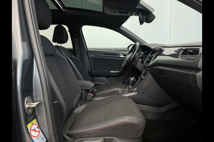 Volkswagen T-Roc 1.5 TSI Sport | Pano | Trekhaak | LED | Carplay | Camera | Virtual Cockpit | Blind-Spot | PDC