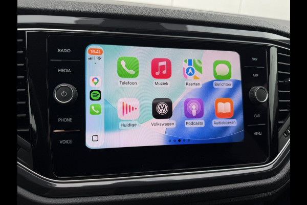 Volkswagen T-Roc 1.5 TSI Sport | Pano | Trekhaak | LED | Carplay | Camera | Virtual Cockpit | Blind-Spot | PDC