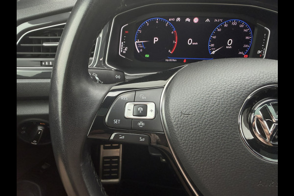 Volkswagen T-Roc 1.5 TSI Sport | Pano | Trekhaak | LED | Carplay | Camera | Virtual Cockpit | Blind-Spot | PDC