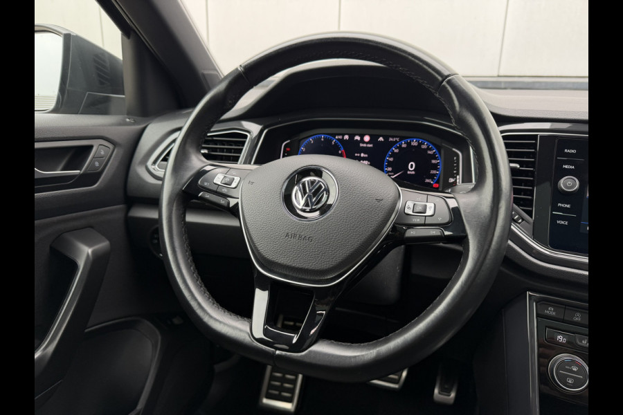 Volkswagen T-Roc 1.5 TSI Sport | Pano | Trekhaak | LED | Carplay | Camera | Virtual Cockpit | Blind-Spot | PDC